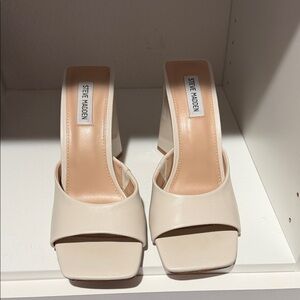 Steve Madden Women's Tan Block Heels